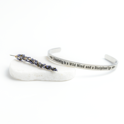 Creativity_is_a_Wild_Mind_Bracelet_Silver_Lifestyle_03_Mockup.png